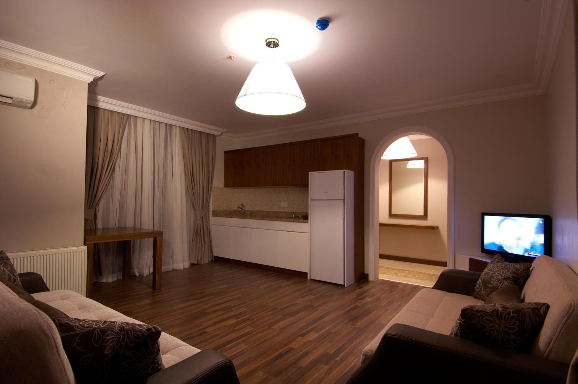 Safran Thermal Resort Sandıklı Esterno foto