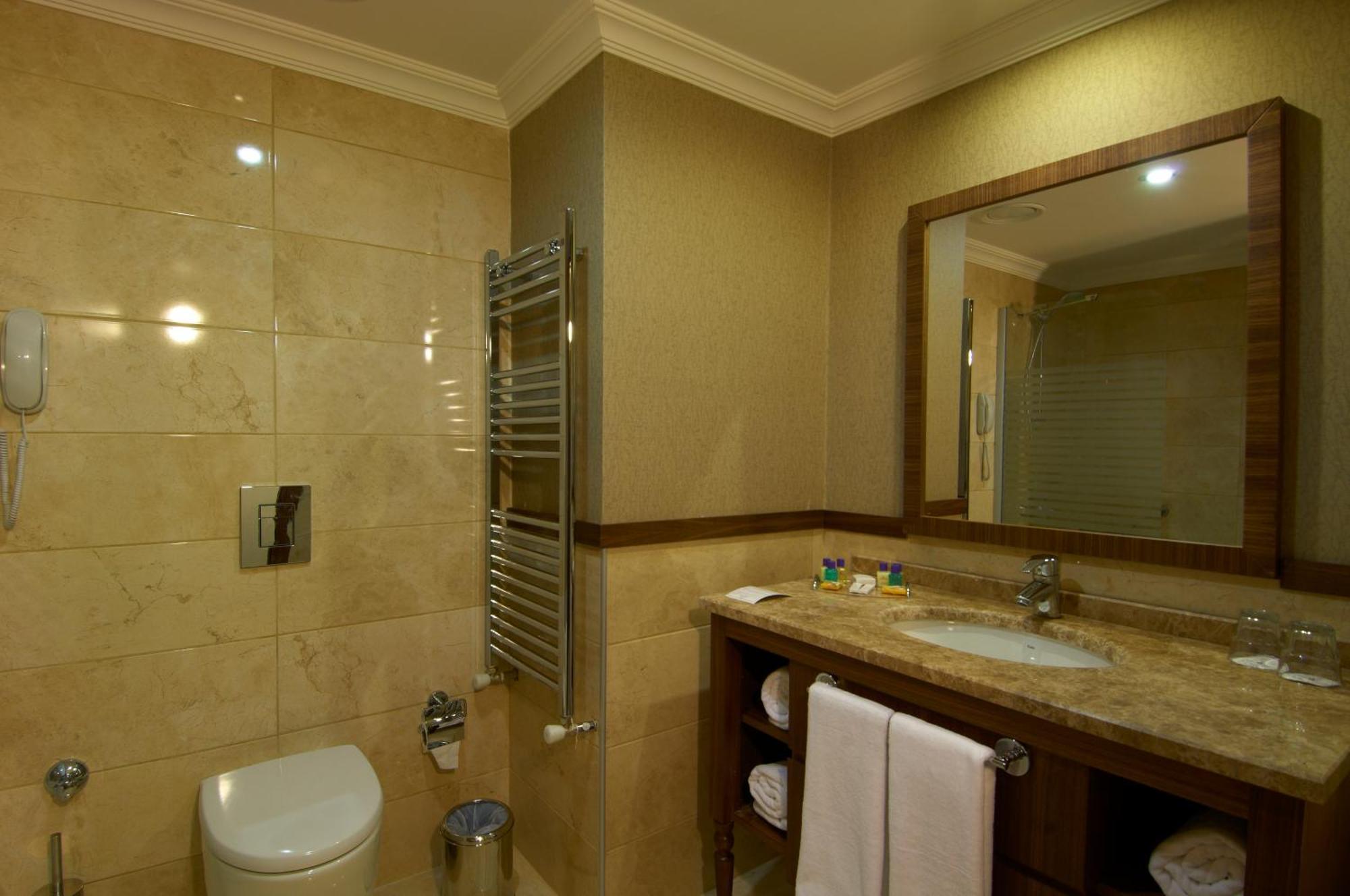 Safran Thermal Resort Sandıklı Esterno foto
