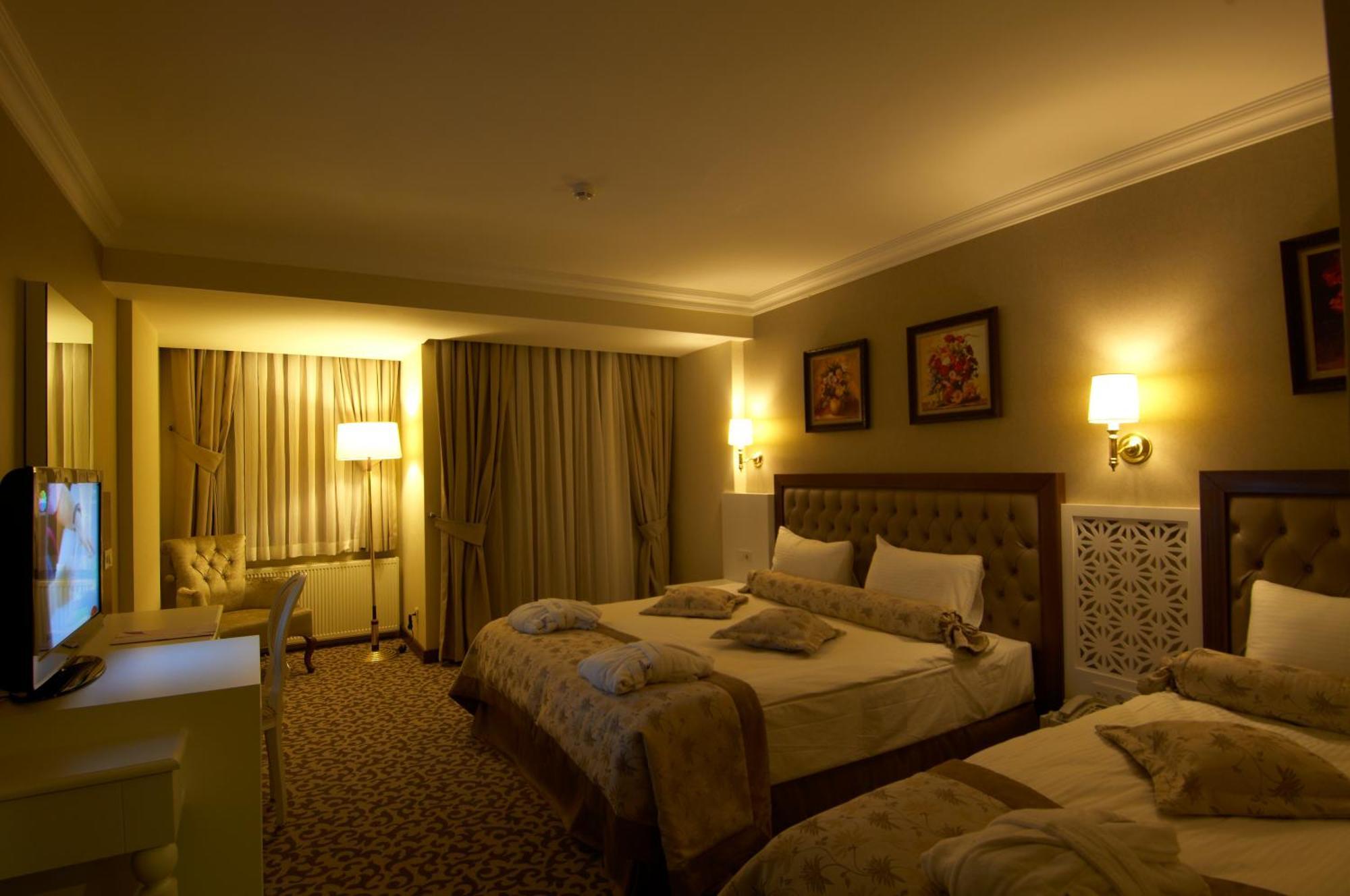 Safran Thermal Resort Sandıklı Esterno foto