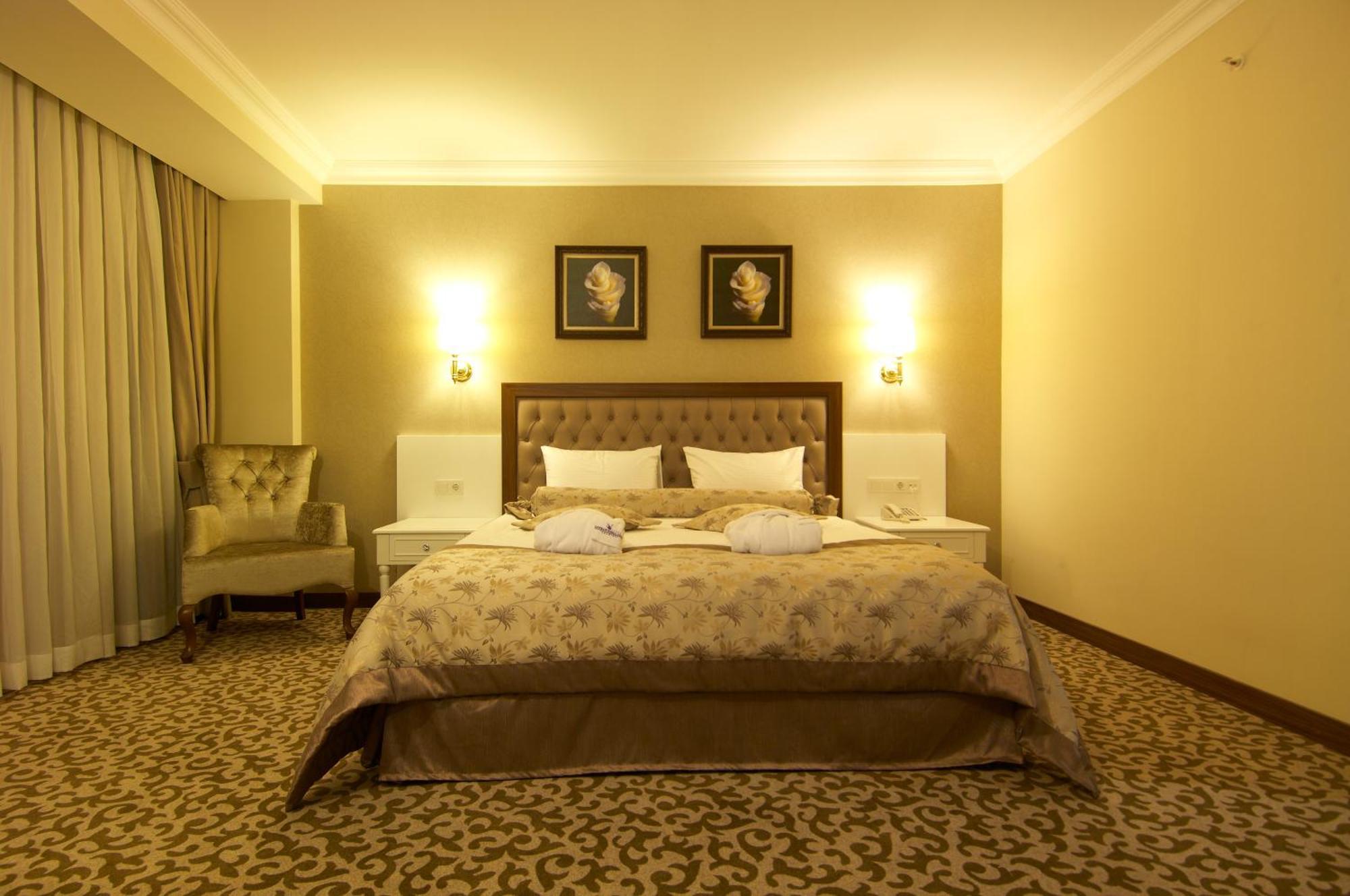 Safran Thermal Resort Sandıklı Esterno foto