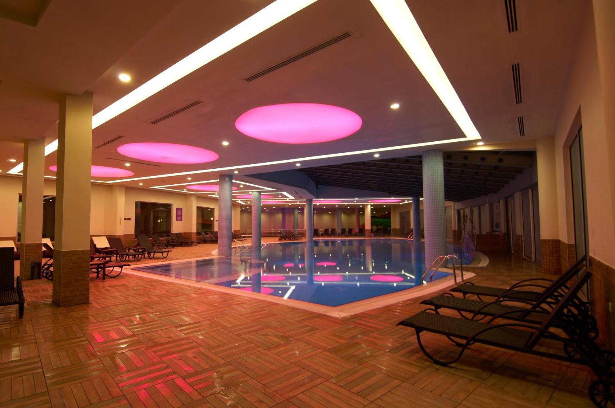 Safran Thermal Resort Sandıklı Esterno foto